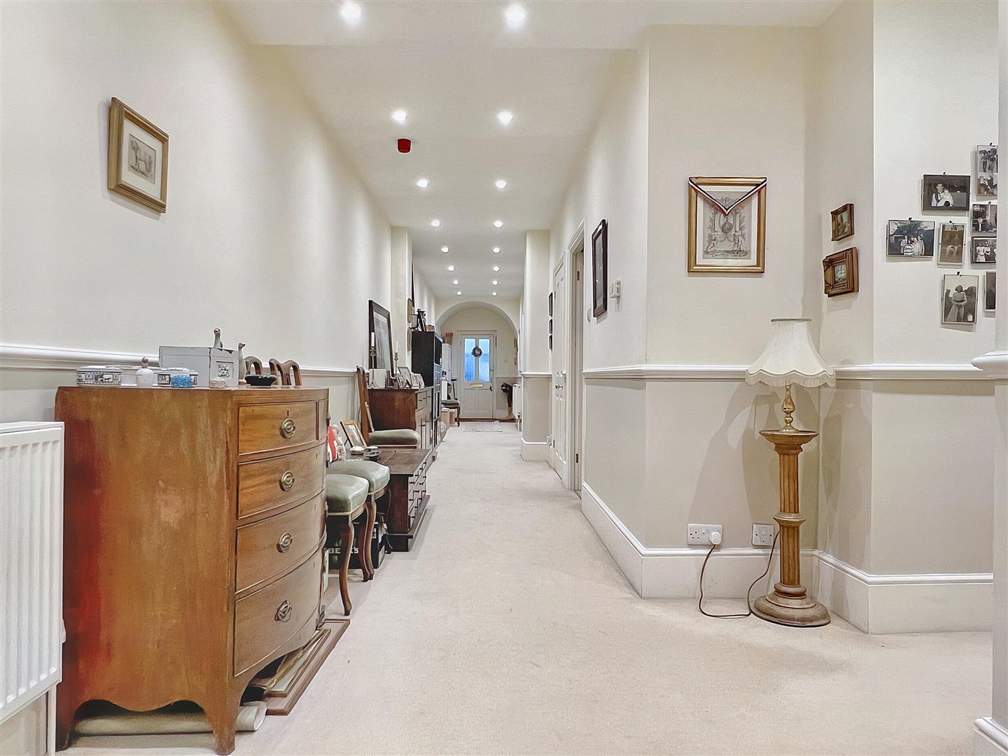 Property Details for 5 Chatsworth Gardens Eastbourne BN20 7JP Town